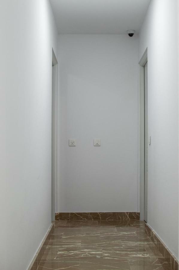 Apartamentos Oceanos Malaga Exterior photo